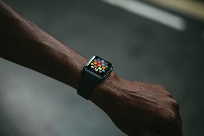 Free Photorealistic Apple Watch Mockup