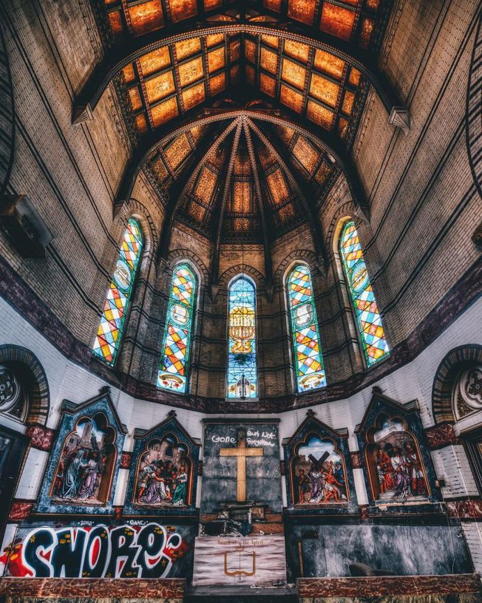 Abandoned Buildings Across America: Photography by Jayson Cassidy