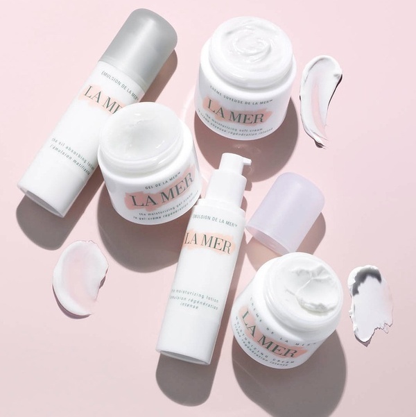 Every woman's skincare needs are different. La Mer moisture collection now features 5 unique textures choose the one that's right for yo #la #photography #mer #skincare