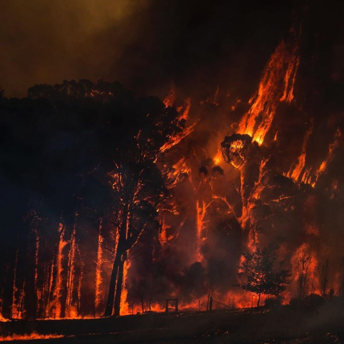 Photographer Matthew Abbott Documents Australia's Bushfire Crisis