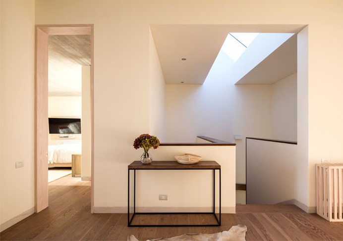 Exposed Concrete House in Chile - InteriorZine