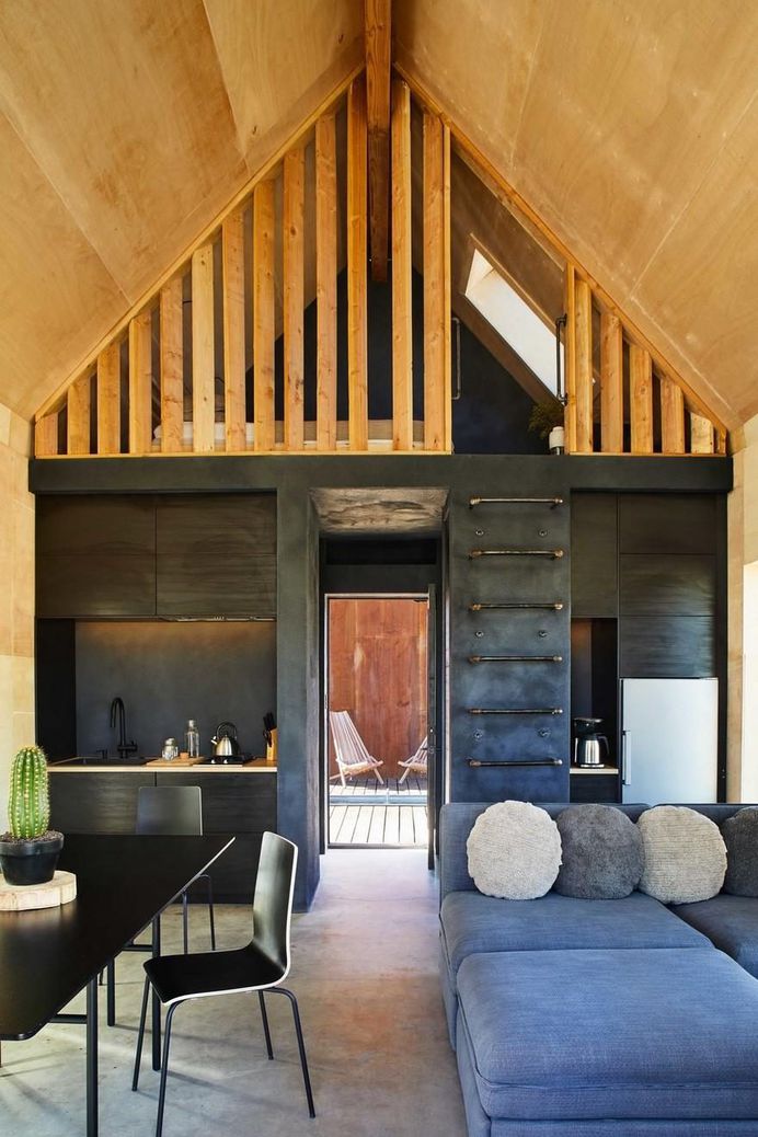 Off-Grid Cabin in Joshua Tree National Park: Folly by Cohesion 6