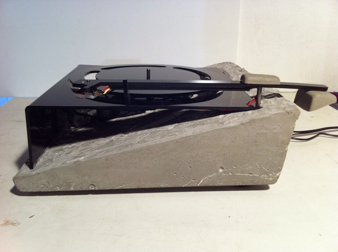 Concrete stands #hifi #concrete