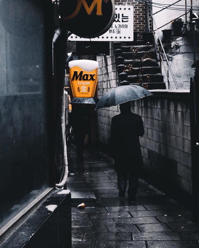 Majestic Street Photography in Seoul by Hojae Jung