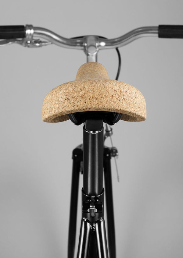 Cykelsadel i kork | Tjock / Garaget #cork #bike #saddle