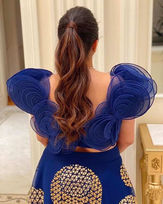 Knot Open Wave Hairstyle