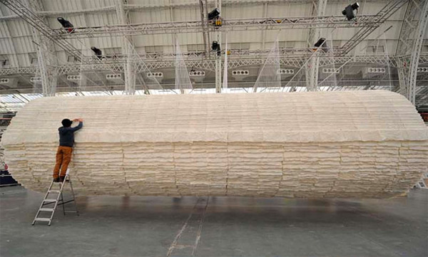 A Suspended Boat of 8,000 Sheets of Rice Paper Draped on Bamboo by Zhu Jinshi #tube #installation