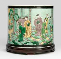 Very rare 'Famille jaune'-brush Cup with a court scene #Sets #Tea sets #Porcelain sets #Antique plates #Plates #Wall plates #Figures #Porcelain figurines #porcelain