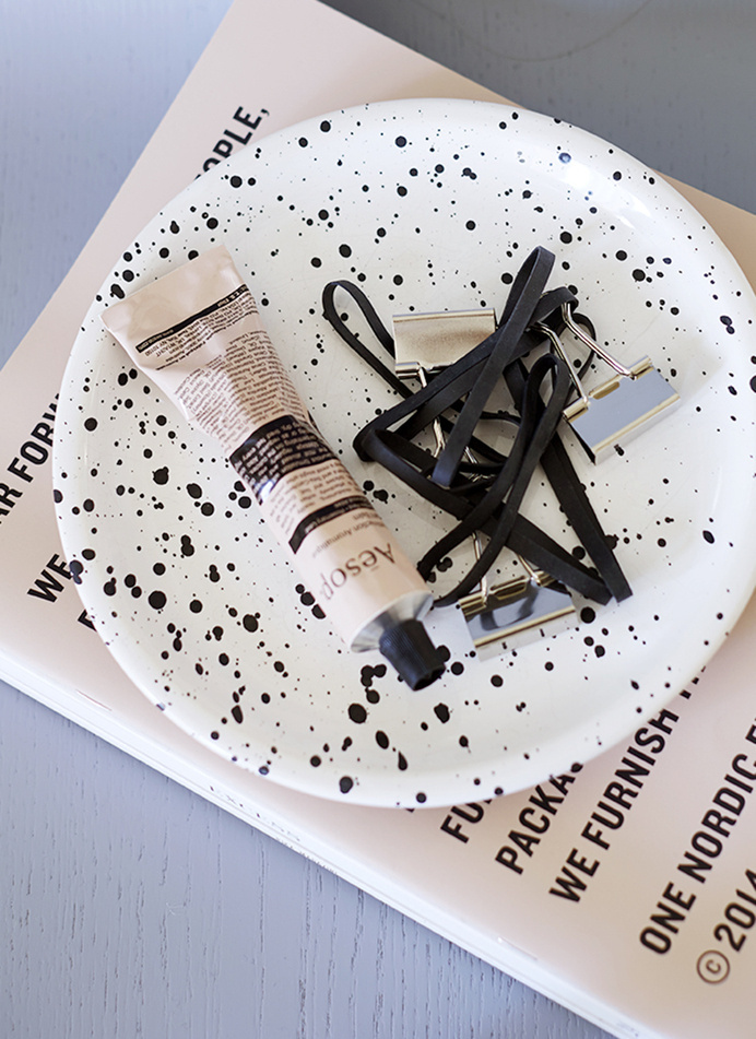 SPECKLED #plate #spray #craft
