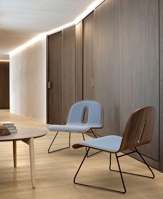 Stylish Collection of Chairs Gotham Woody - InteriorZine