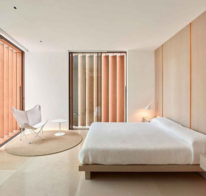 Orchard House Perfectly Combines Warmth of Wood with Brightness of White 12