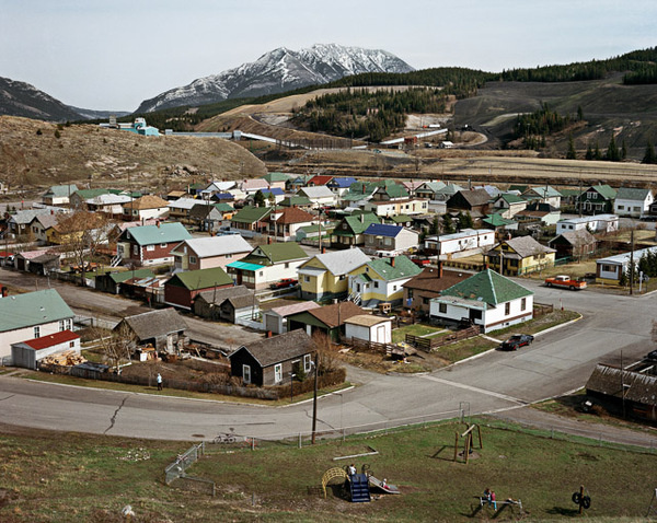 Edward Burtynsky HOMESTEADS Web Gallery #canada #burtynsky #format #large #photography #film #village