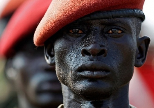 40 Of The Most Powerful Photographs Ever Taken #eyes #sodier #red