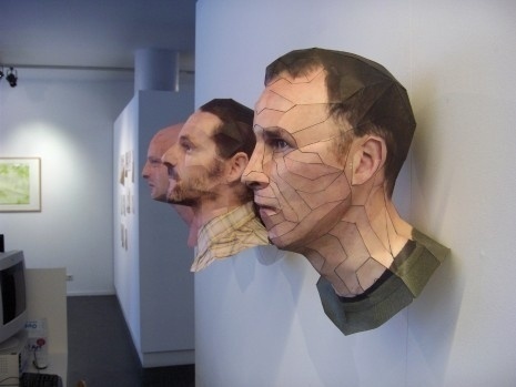 Risultato della ricerca immagini di Google per http://images.inquisitr.com/wp-content/2010/04/Amazing-Origami-10.jpg #papercraft