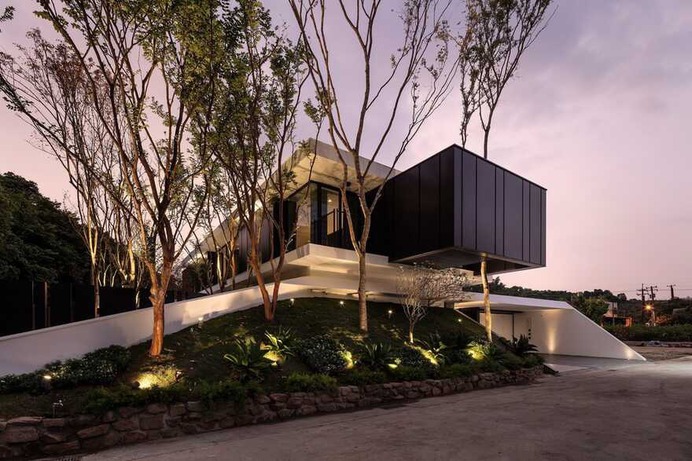 Modern Countryside House - Blending Your Project With Its Surroundings