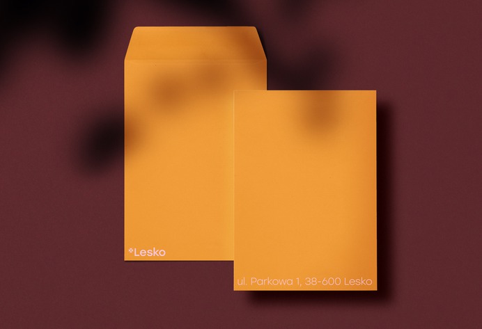 Lesko Corporate Design - Mindsparkle Mag Jarosław Dziubek is the designer of this project: the Corporate Design for Lesko. He used strong, contrasting colors and a simple typography for the logo, stationary and signage and was able to achieve a beautiful and modern brand identity. #logo #packaging #identity #branding #design #color #photography #graphic #design #gallery #blog #project #mindsparkle #mag #beautiful #portfolio #designer