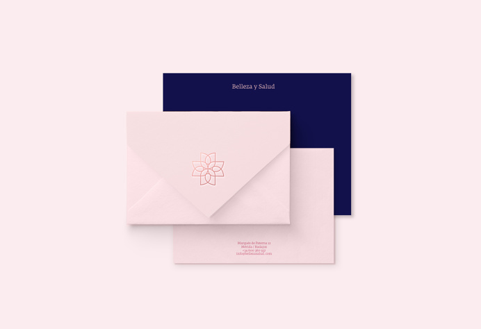 Belleza y Salud #brand #beauty #health #packaging #simbol #flower #logo #beautysalon