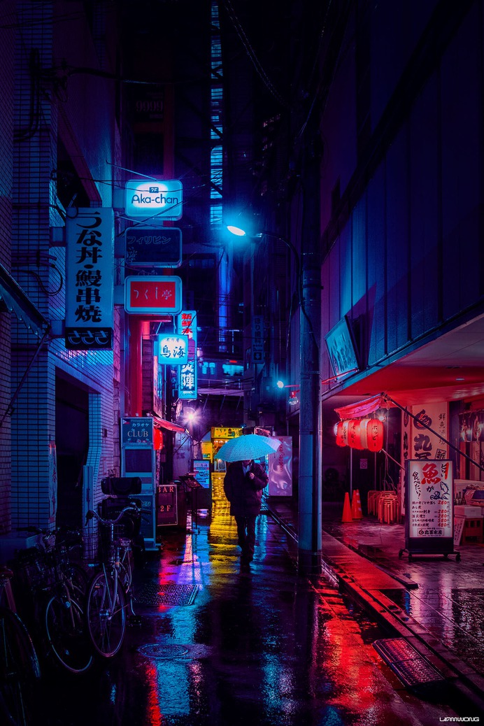 WePresent | After midnight, time and people move differently