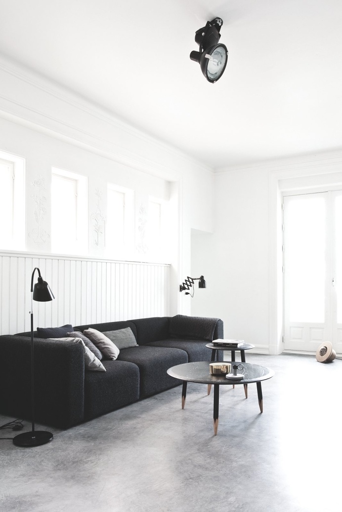 Black and white living room. Vedbaek House IV by Norm.Architects. #livingroom #vedbaekhouseiv #normarchitects