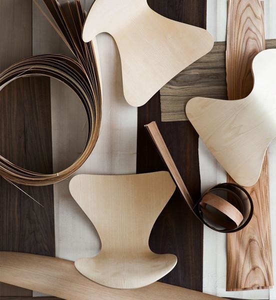 The Model 3107 chair is a chair designed by Arne Jacobsen in 1955 that uses the previously invented technique through which plywood can be b