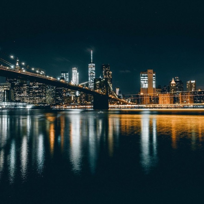 Vibrant Street Photographs of New York City by Henry Kornaros