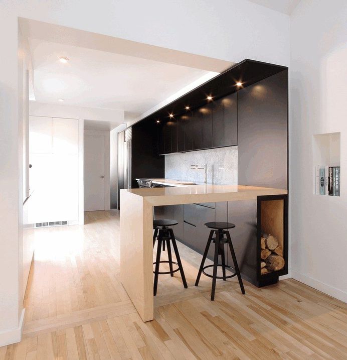 150-Year-Old House Transformed into a Bright and Fluid Space 1