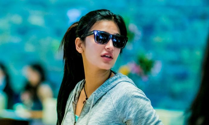 Nargis Fakhri Cool Hd Wallpapers For Pc – WallpapersBae