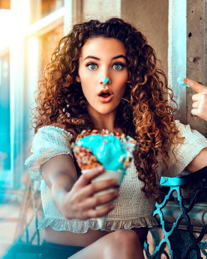 Awesome Moody Lifestyle Portrait Photography by Mark Singerman