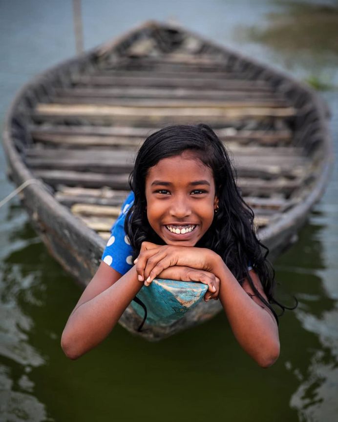 Powerful Documentary Street Kids Photography by Mou Aysha