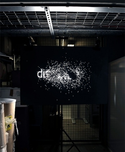 árbol | Blog #dispersal #white #black #dots #poster #and #light