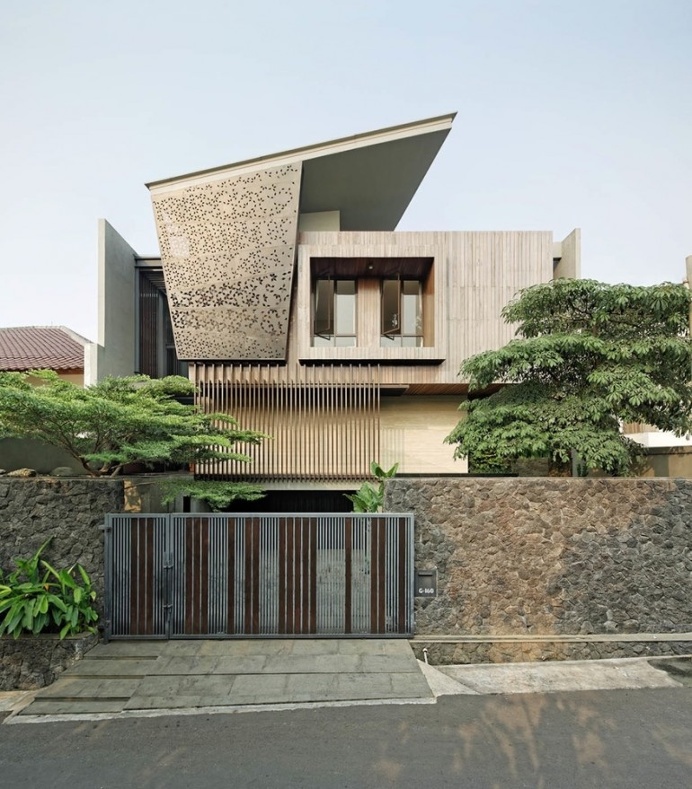 House Ben GP / Wahana Architects