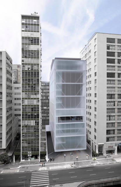 Andrade Morettin Architects