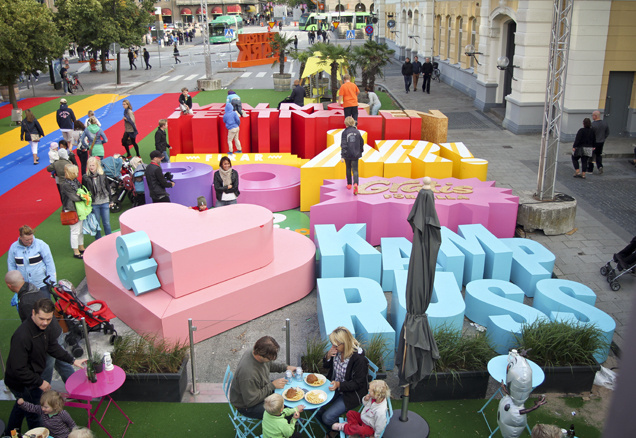 snask #giant #gigantic #installation #pink #design #graphic #snask #colorful #handmade #art #made #huge #type #hand #typography