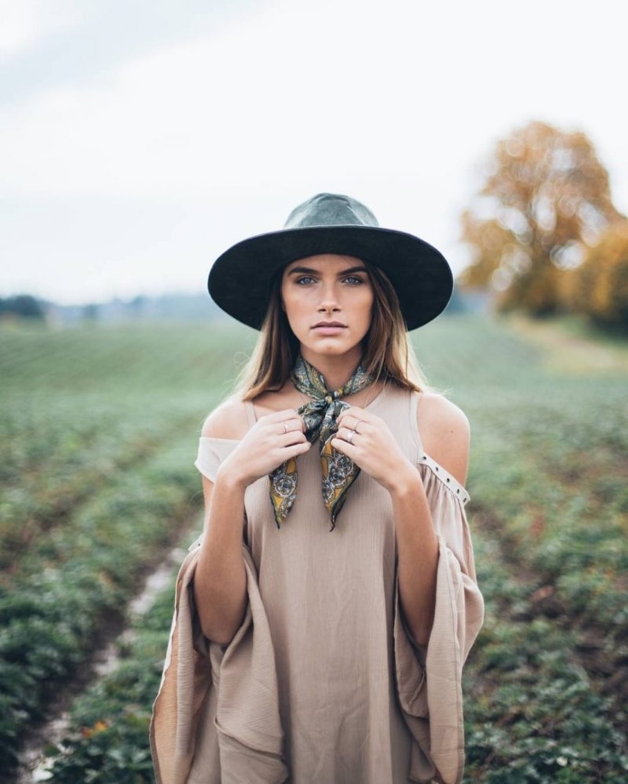 Beautiful Female Portraits by Raimee Miller