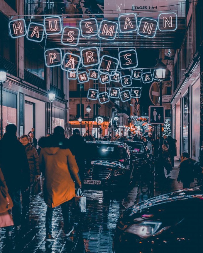 Aesthetics and Cyberpunk Street Photography by Nick Alfonso