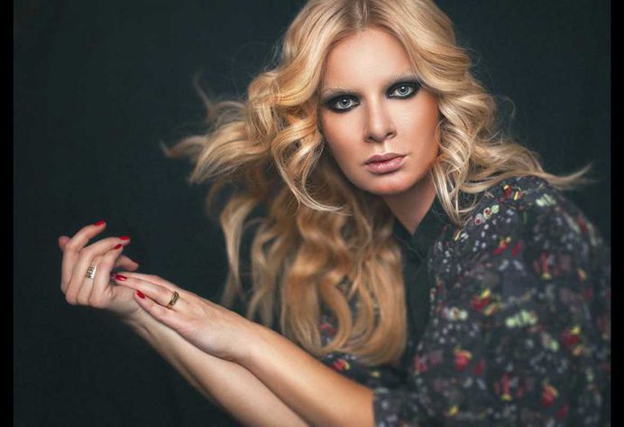 Beautiful Female Portrait Photography by Tatsiana Tsyhanova