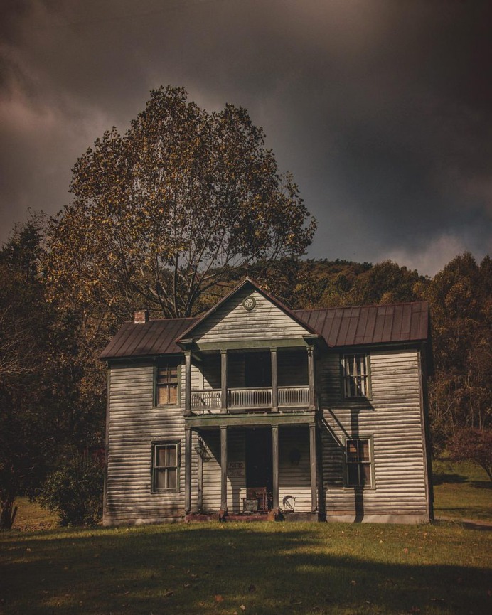 Abandoned Virginia: Charming Urbex Photography by Jessica Doran