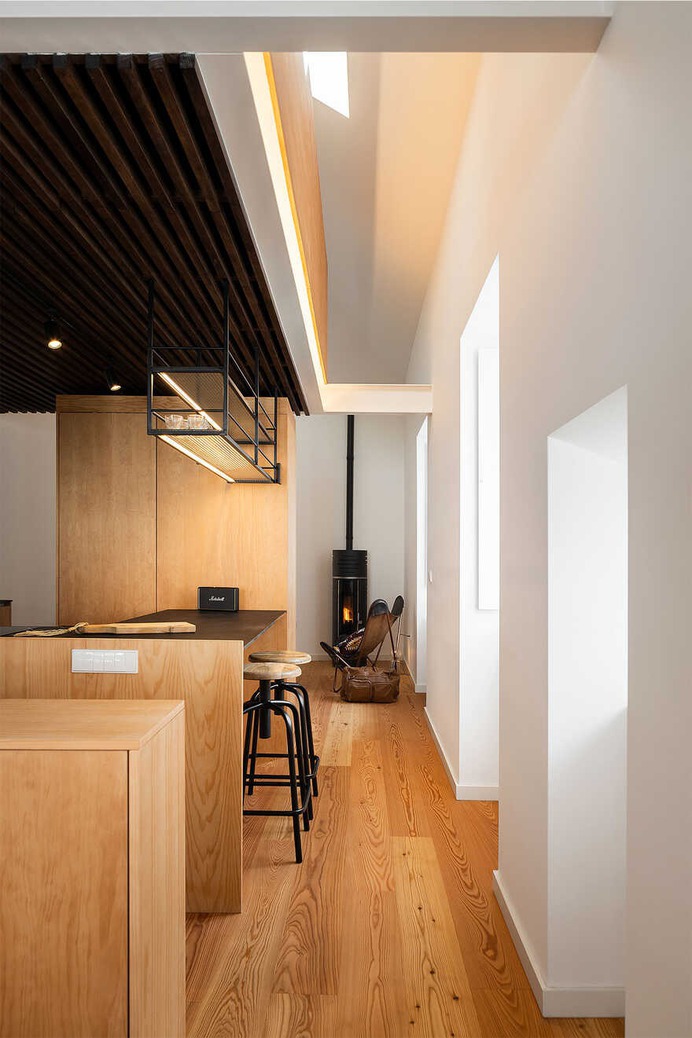 Dos Oleiros House / Paulo Martins Arquitectura