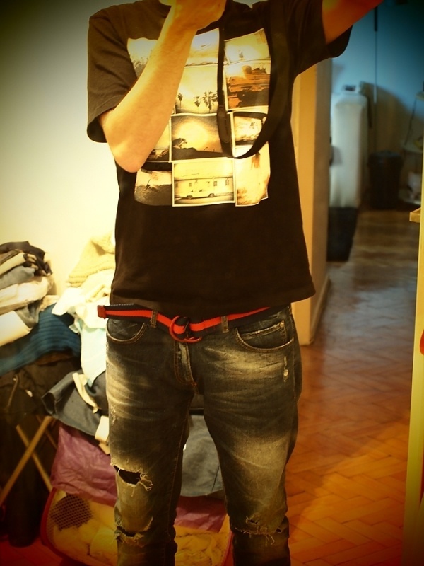 tumblr_ln91kyRIw11qf9lgwo1_1280.jpg 675×900 píxeles #visual #self #shirt #mirror #jeans