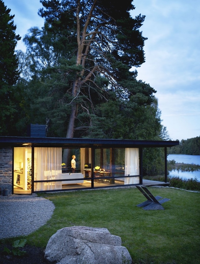 Lundnas House Combine Contemporary Aesthetics with Local Architectural Traditions