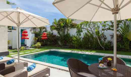 The villa is a small and intimate, 3 bedroom villas designed for a family or small group of friends and has the double benefit of being a great spot for people looking to get away from it all while also being in a prime location to sample all that is good in life.