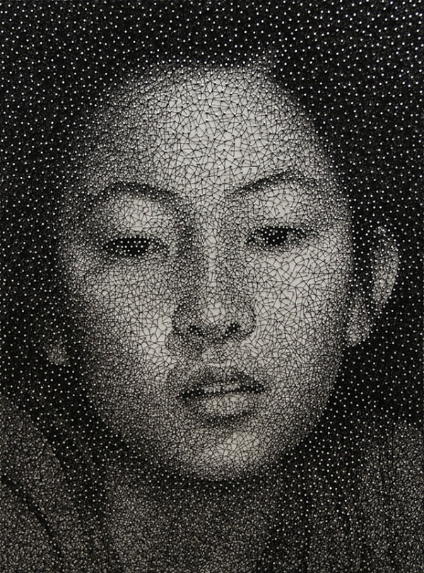 Remarkable Portraits Made with a Single Sewing Thread Wrapped through Nails by Kumi Yamashita | Colossal #string #art