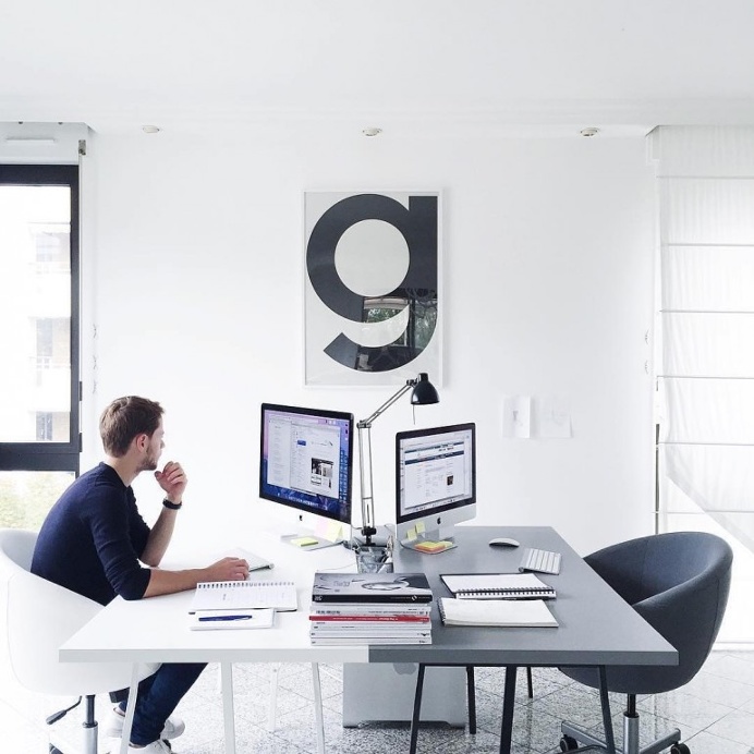 Minimal Setups — Opposite each other by @leiasfez