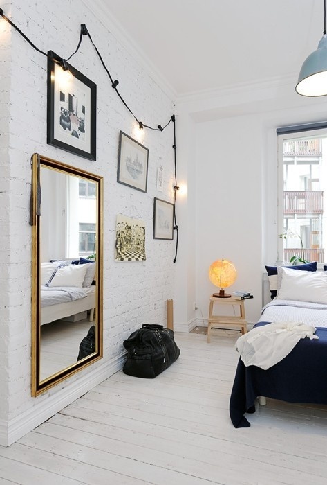 expensivelife™ #floorboards #bricks #white