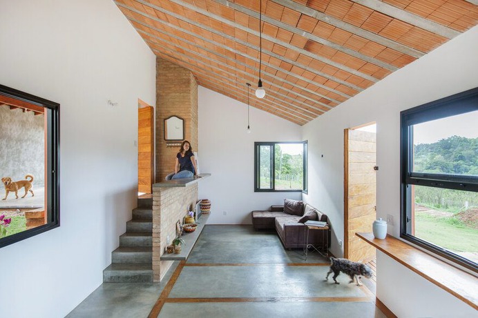 Aldeia House: Peaceful Rural Home Overlooking Panoramic Views 3