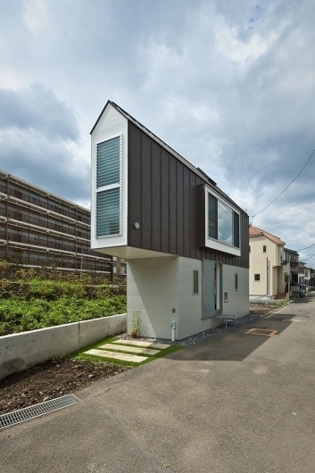Clever Small Home Architecture Derived From Site Restrictions in Tokyo | Freshome #tokyo #architecture #small #home