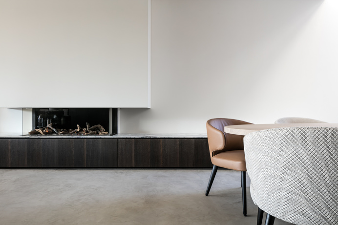 Circu House by Five AM