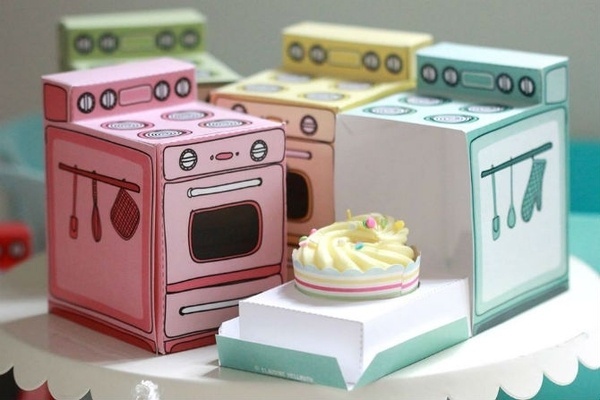 Retro oven packaging by Claudine Hellmuth #oven #retro #cupcake