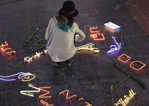Olivia Steele | PICDIT #sculpture #light #art #neon