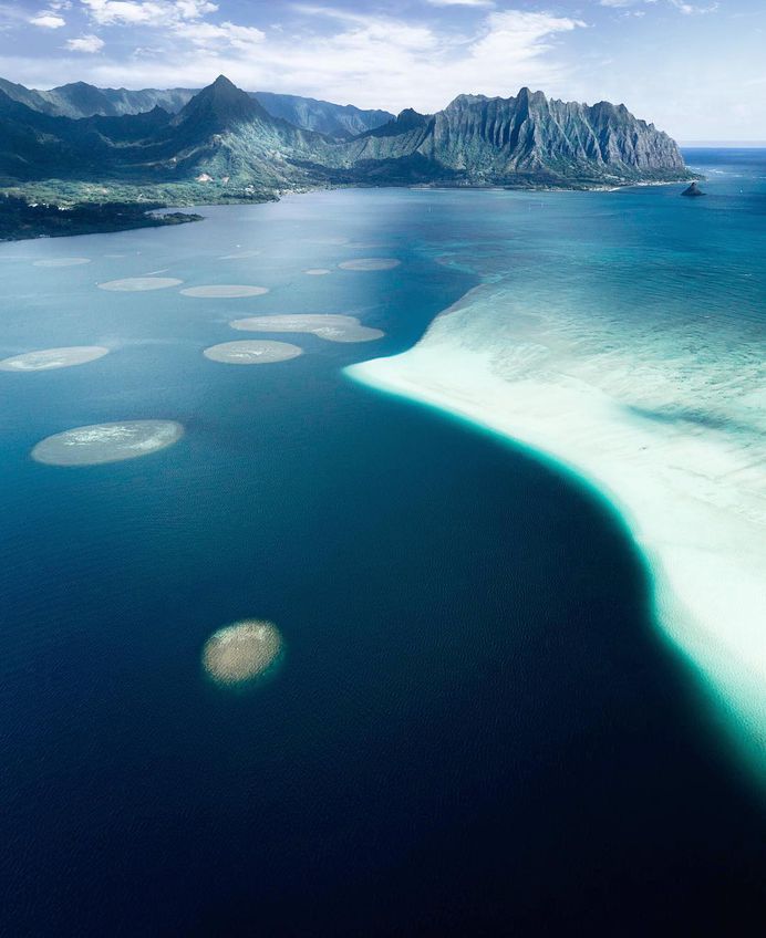 Magnificent Nature Landscapes of Hawaii by Micah Roemmling